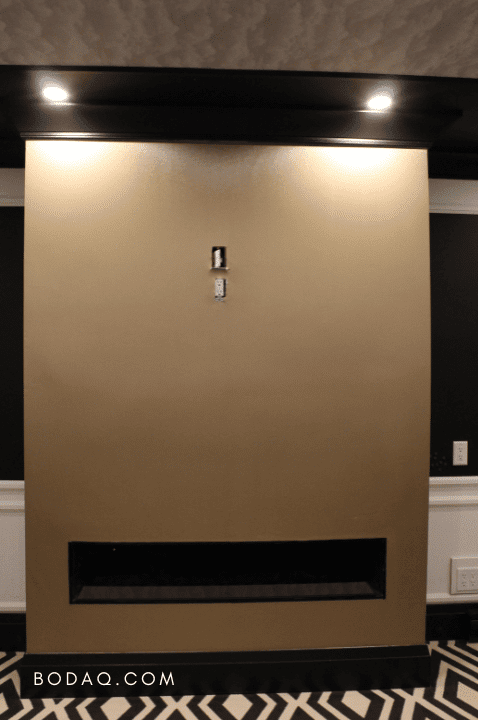 Metallic Finishes for Luxurious and Glamorous Interiors 3 Metallic finish for the fireplace