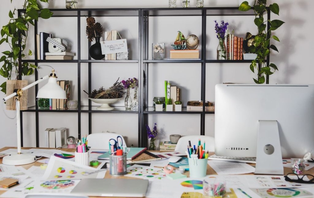 Creative Interior Design Ideas for Small Office Space 7 Small office design ideas: use vertical space