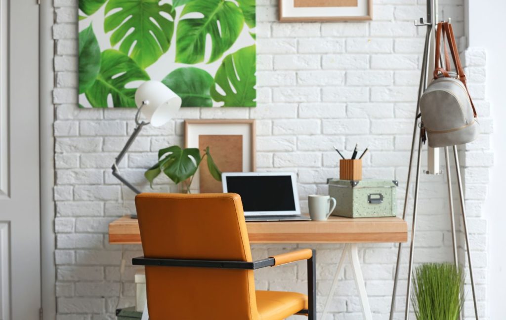 Creative Interior Design Ideas for Small Office Space 1 Small office design ideas: Use light colors