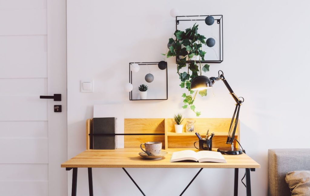 Creative Interior Design Ideas for Small Office Space 10 Small office design ideas: choose the right lightt