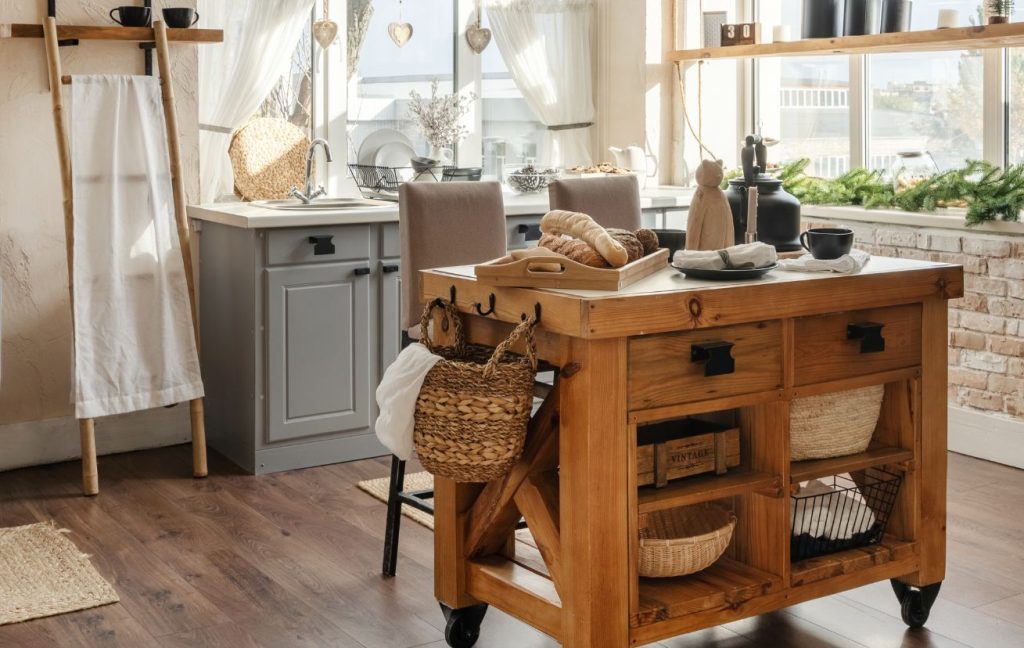 20 Great Small Kitchen Design Ideas 4 Small kitchen island for additional work space
