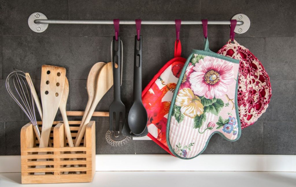 20 Great Small Kitchen Design Ideas 20 Kitchen storage ideas