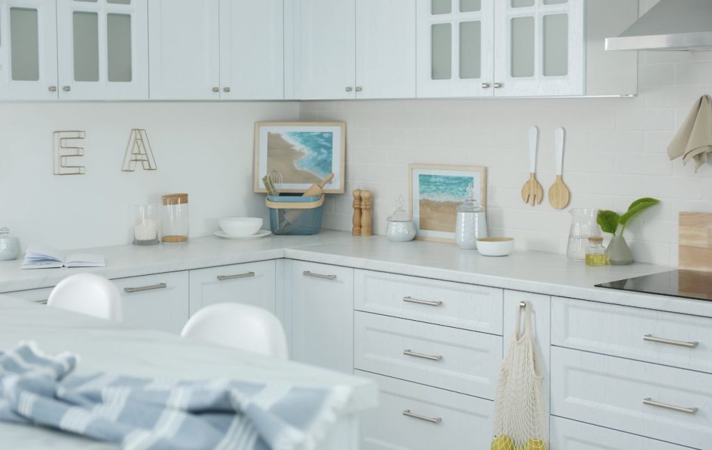 20 Great Small Kitchen Design Ideas 22 Art in the small kitchen