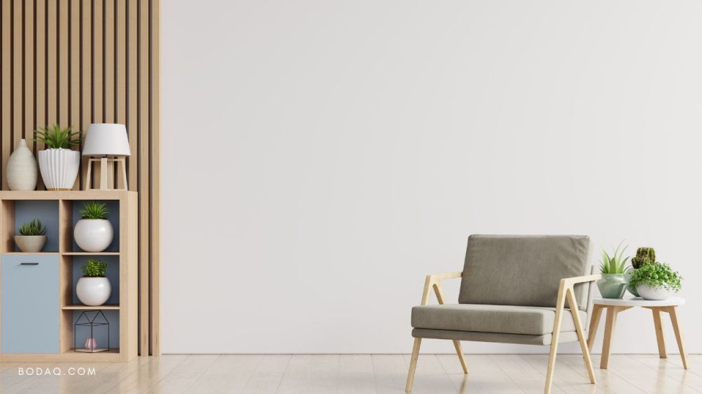 Off-White Wall Colors in Interior Design 1 Off-white wall color in the living room