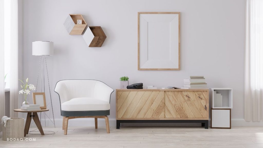Off-White Wall Colors in Interior Design 5 Off-white wall color in the entryway