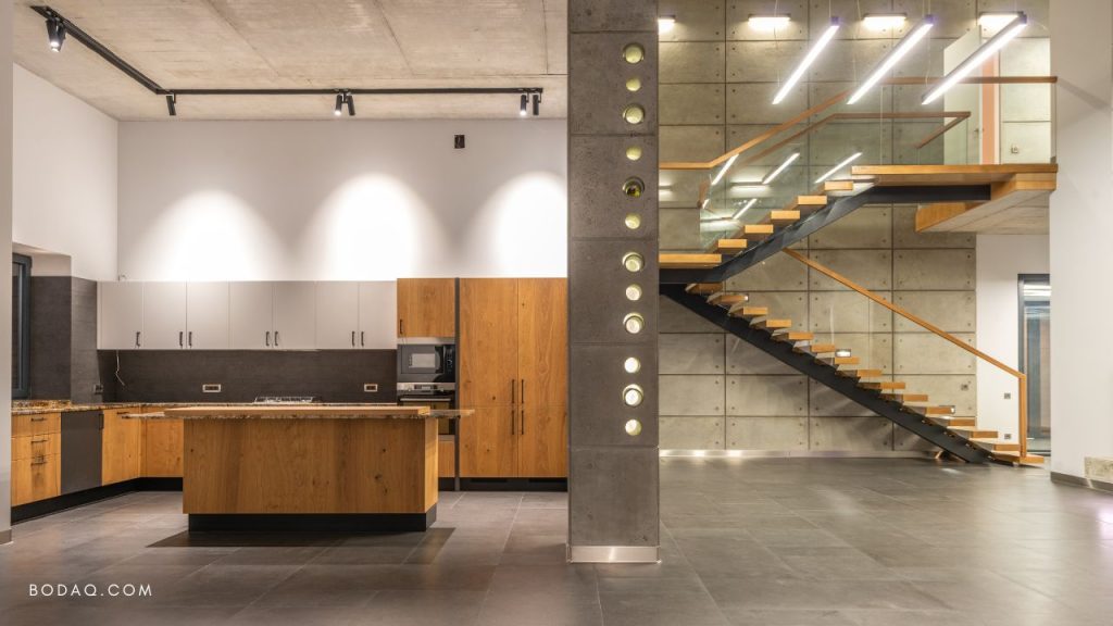 What to Do with Columns in Your House 6 Highlight your column with lighting